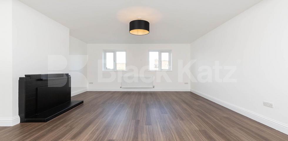 			VIRTUAL TOUR AVAILABLE!, 1 Bedroom, 1 bath, 1 reception Apartment			 Stroud Green Road, FINSBURY PARK
